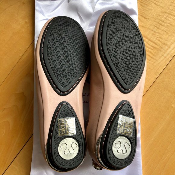 BNIB Soto Massini Nude Ballet Flats - Picture 3 of 9